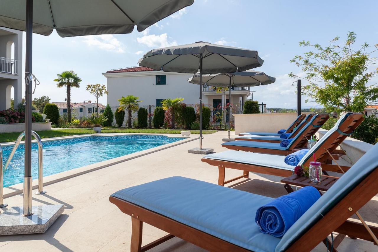 מאלינסקה Deluxe Apartment Vila Carissa מראה חיצוני תמונה