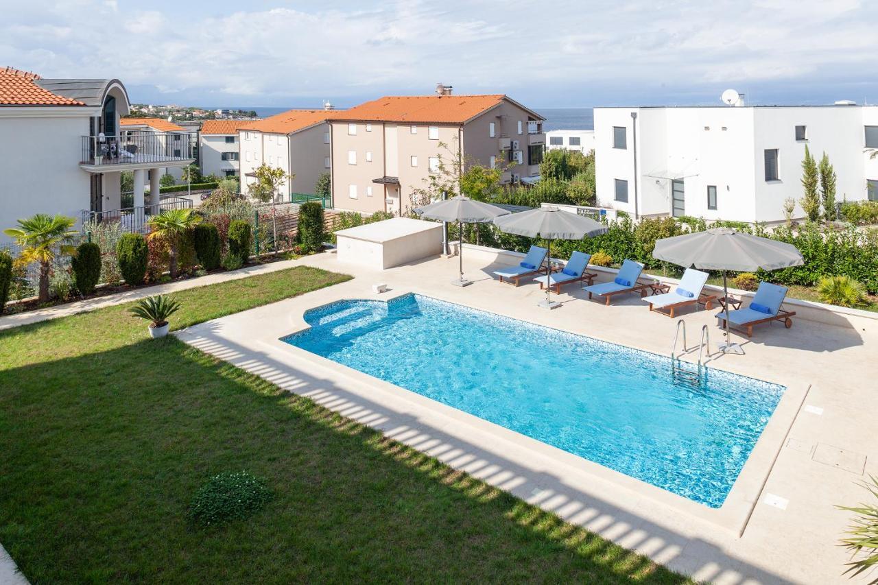 מאלינסקה Deluxe Apartment Vila Carissa מראה חיצוני תמונה